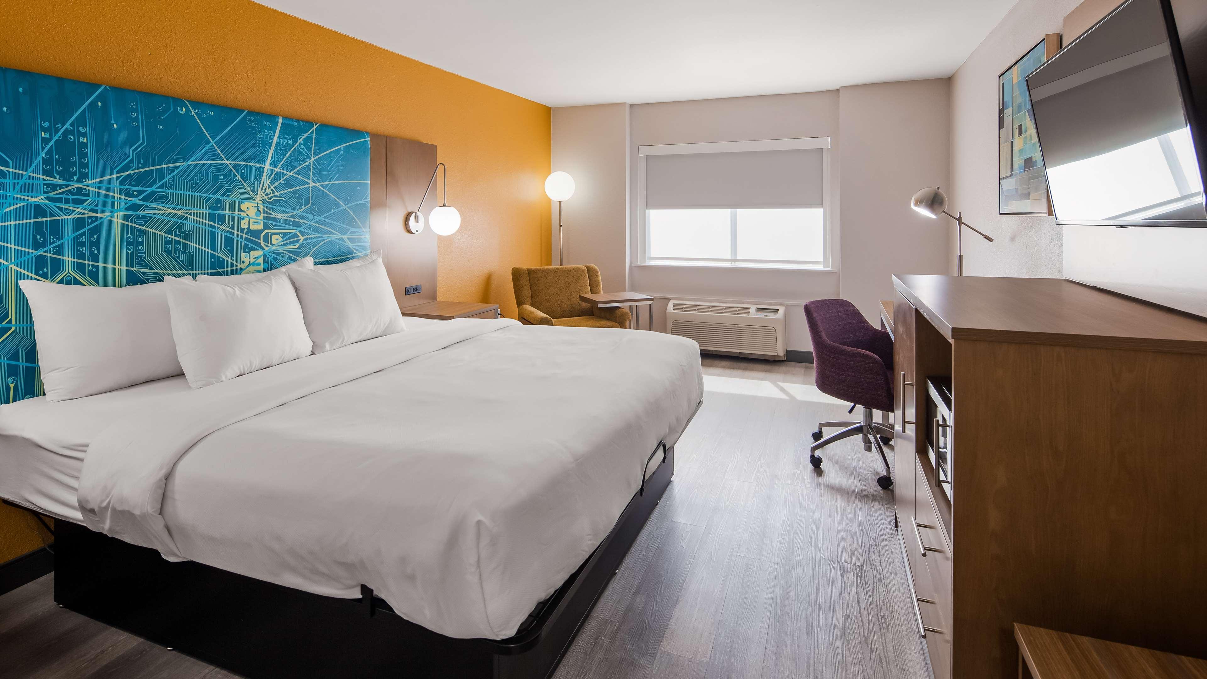 Best Western Plus Raleigh Crabtree Valley Hotel Экстерьер фото