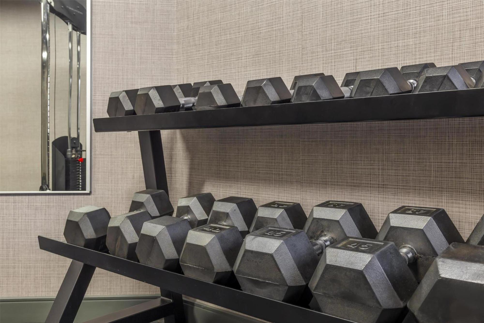 Best Western Plus Raleigh Crabtree Valley Hotel Экстерьер фото