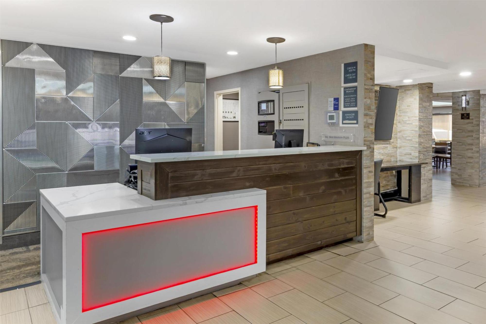 Best Western Plus Raleigh Crabtree Valley Hotel Экстерьер фото