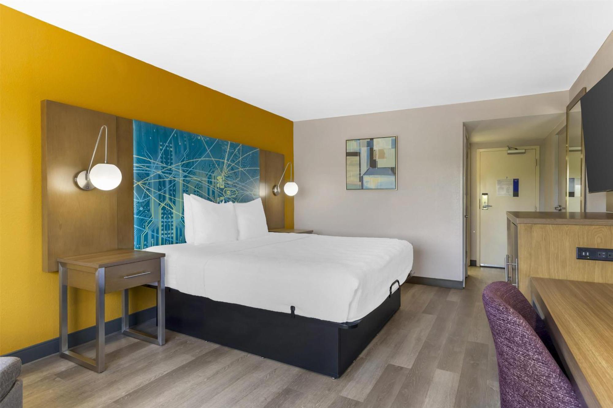 Best Western Plus Raleigh Crabtree Valley Hotel Экстерьер фото