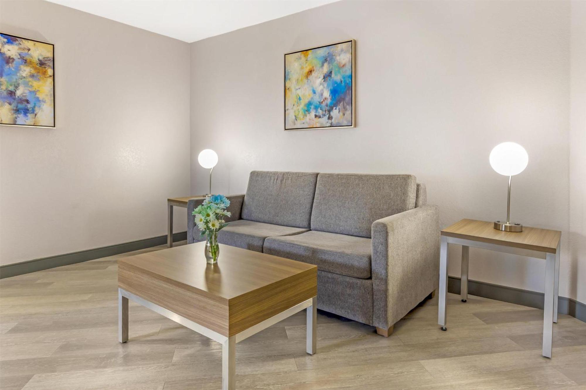 Best Western Plus Raleigh Crabtree Valley Hotel Экстерьер фото